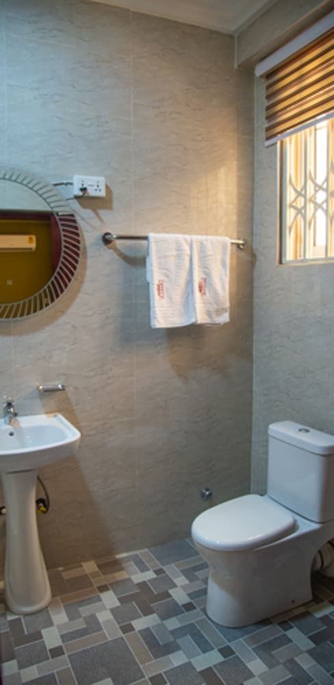 Macoba Luxury Apartments Standard Room 5