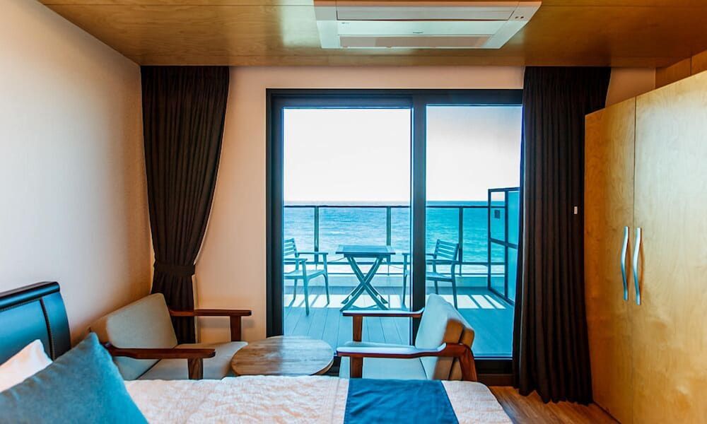 Cutie Pie Hotel Luxury Room, Ocean View (A) 2