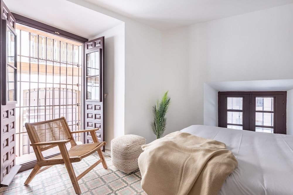 Líbere Málaga La Merced Apartment, 3 Bedrooms 2