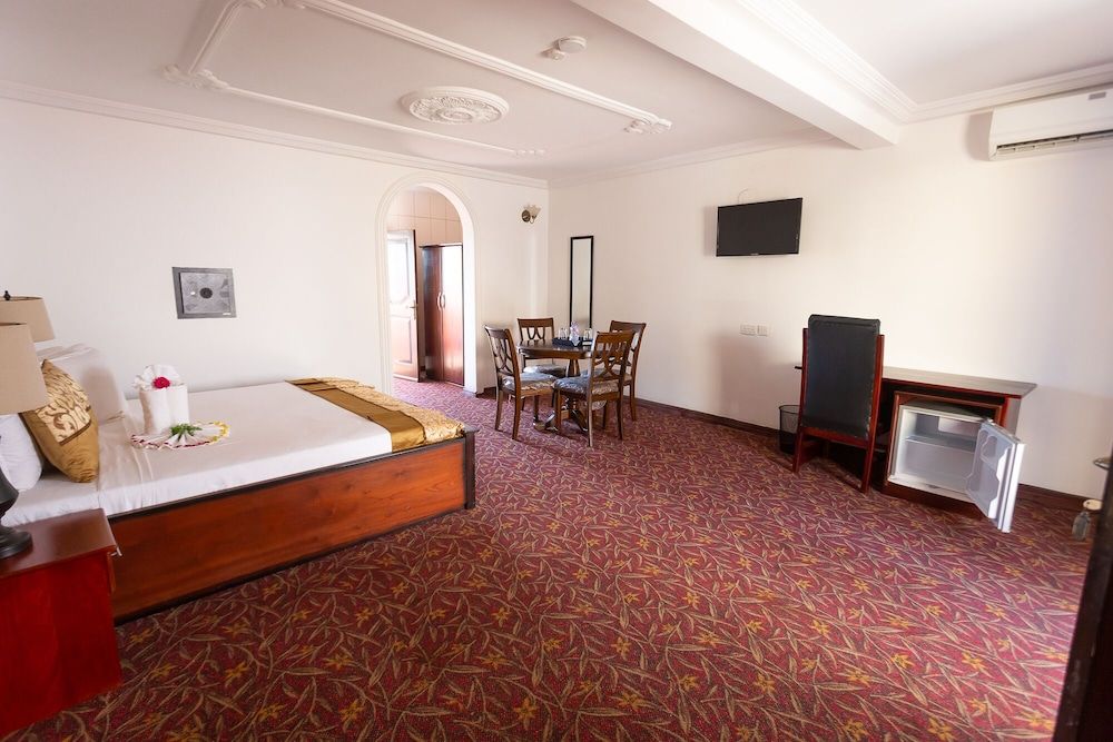 Royal Elmount Hotel Junior Room 3