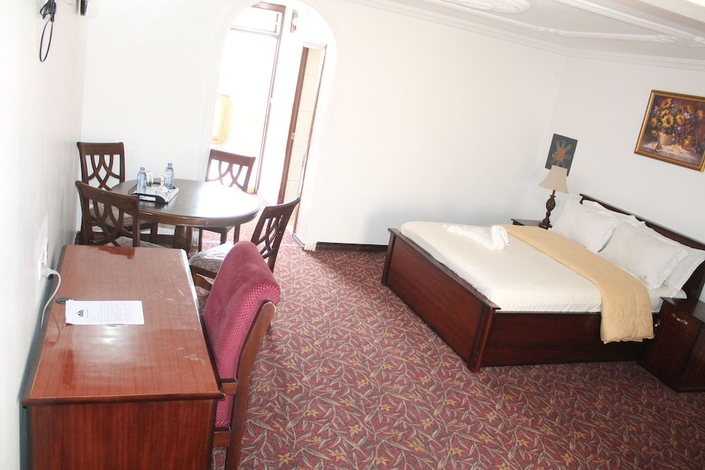 Royal Elmount Hotel Standard Room