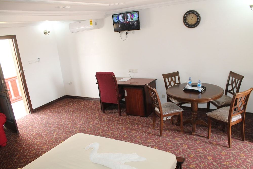 Royal Elmount Hotel Standard Twin Room 10