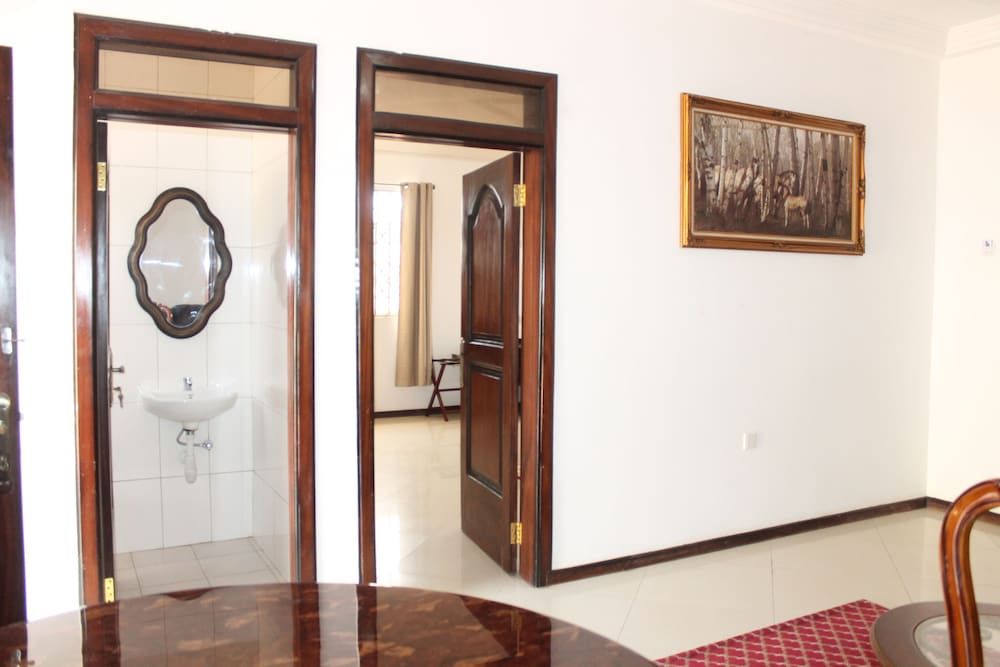 Royal Elmount Hotel Standard Room 10