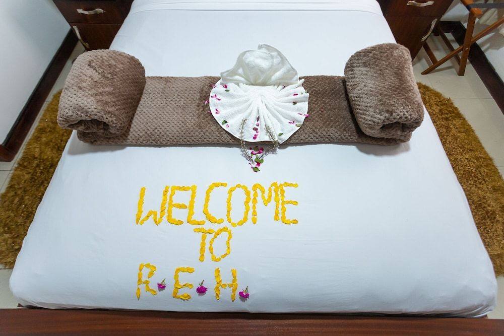 Royal Elmount Hotel Junior Room 6