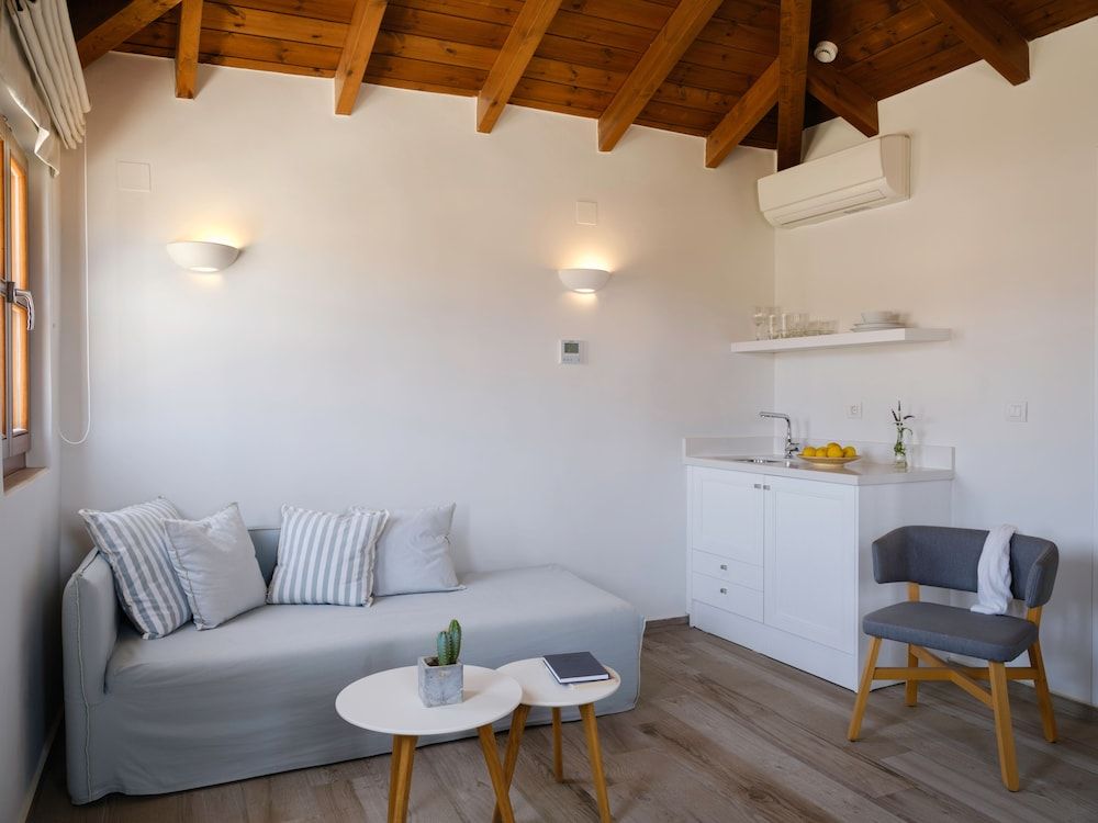 Casa dei Delfini Penthouse (Suite with Caste View) 17