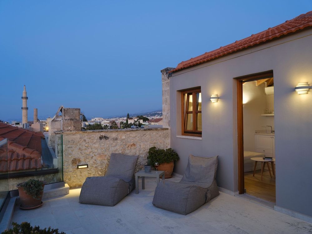 Casa dei Delfini Penthouse (Suite with Caste View) 5