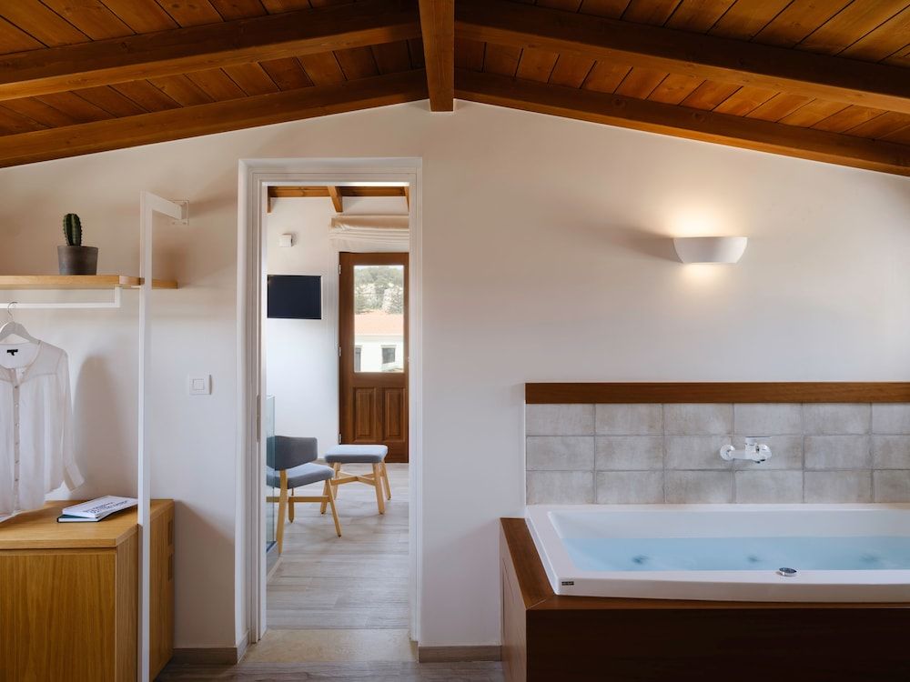 Casa dei Delfini Penthouse (Suite with Caste View) 13