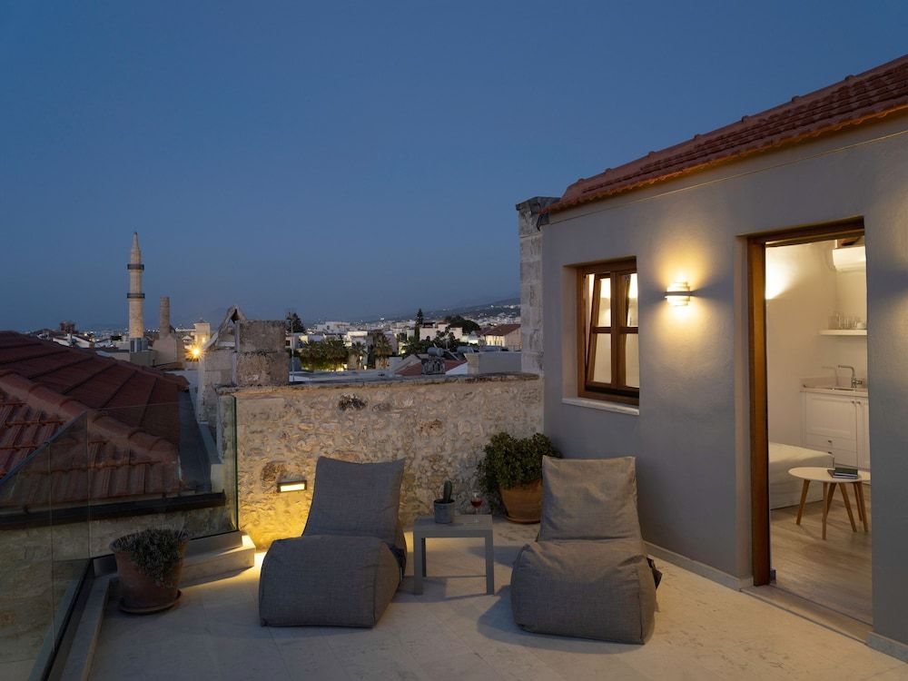 Casa dei Delfini Penthouse (Suite with Caste View) 10