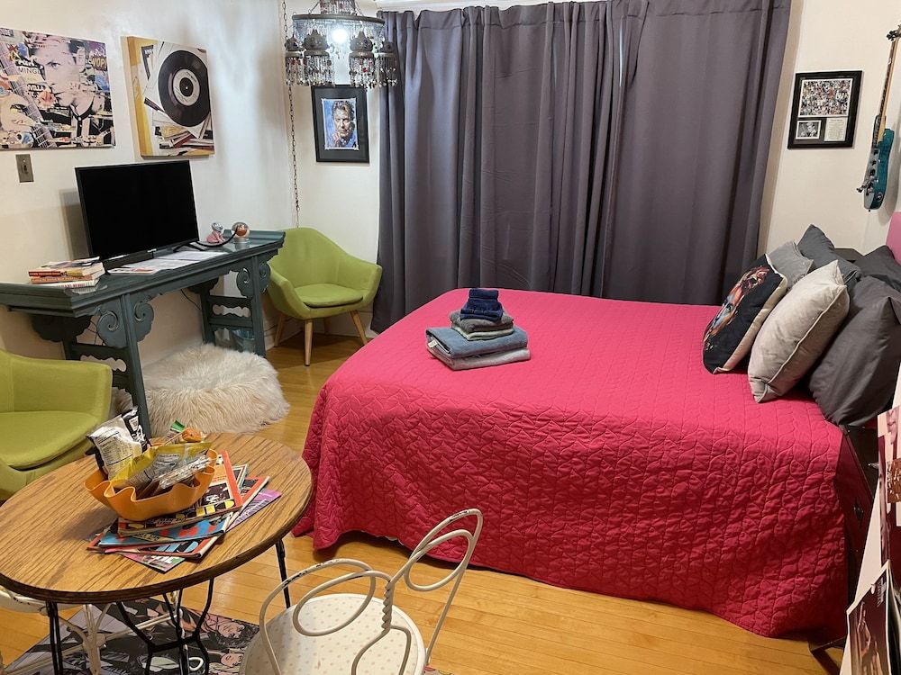 Greenway Manor Deluxe Studio Suite