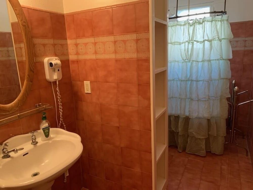 Greenway Manor Comfort Studio Suite 3