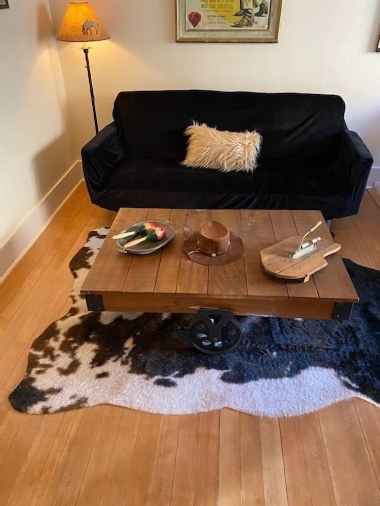 Greenway Manor Comfort Studio Suite 4