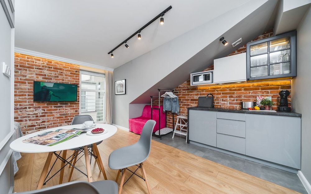 Studio Suite (15)