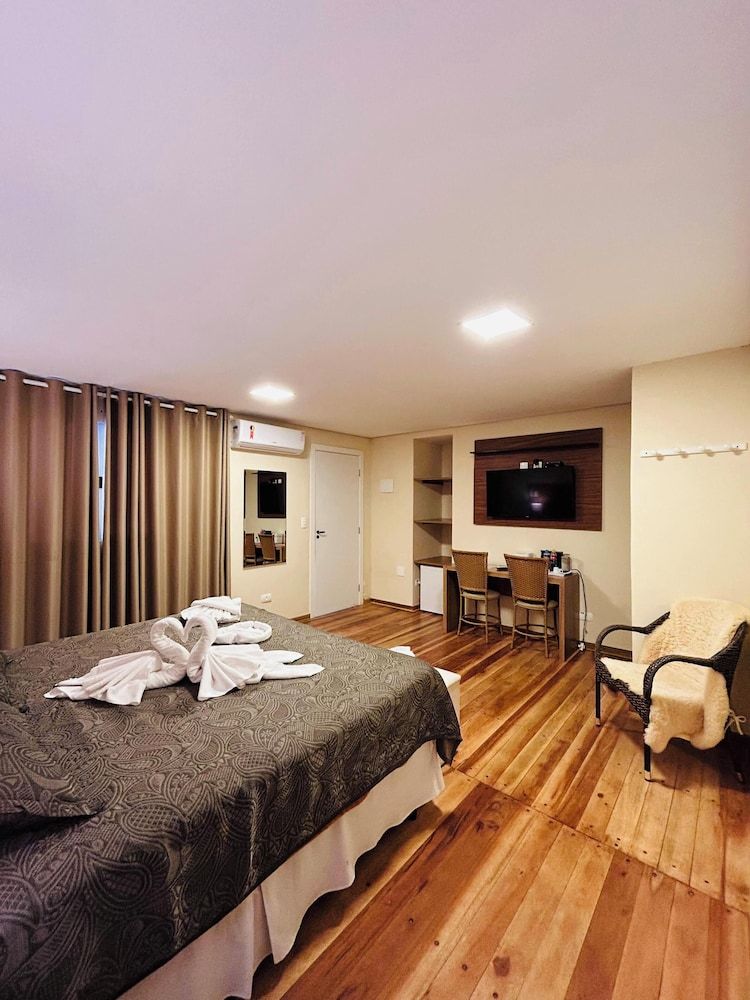 Premium Double Room, 1 Queen Bed, Jetted Tub, Annex Building