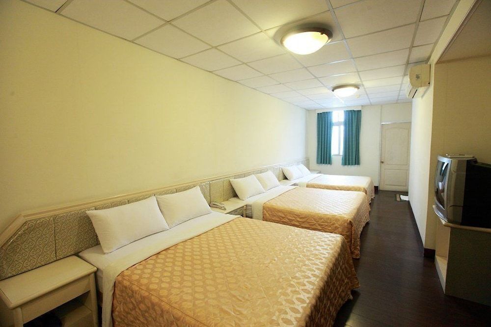 Family Room, Multiple Beds