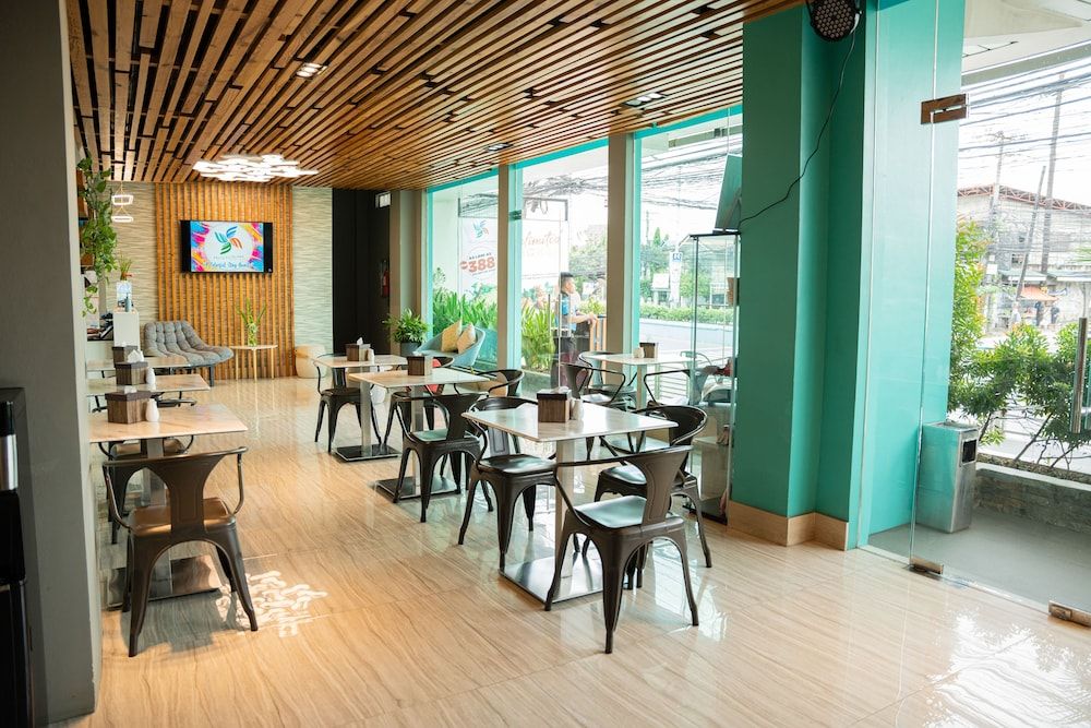 Felicity Island Hotel