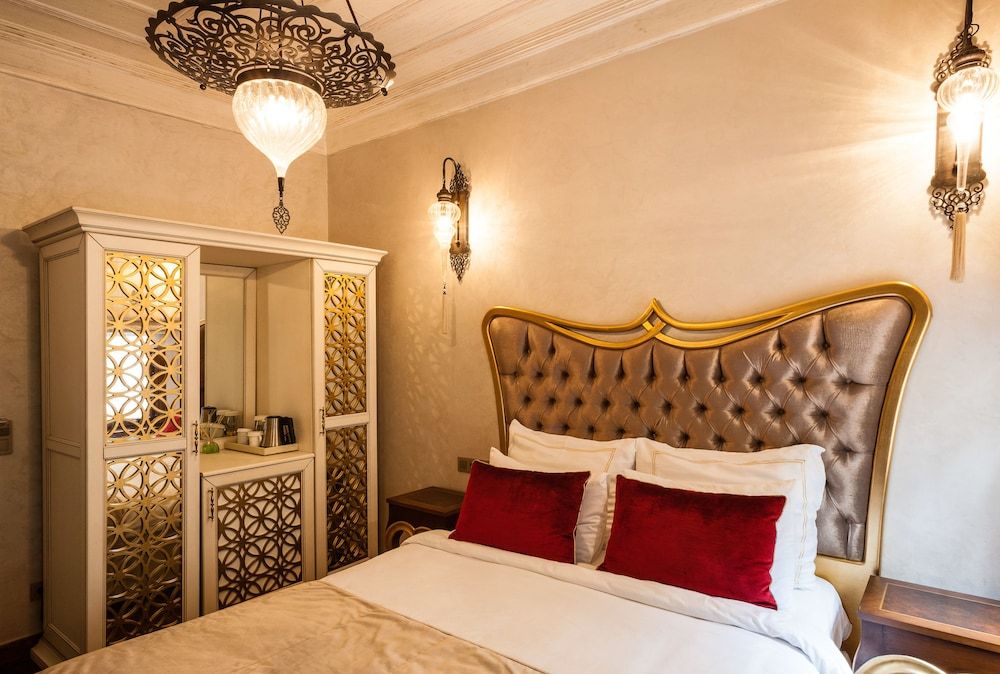 Symbola Bosphorus Istanbul SALACAK