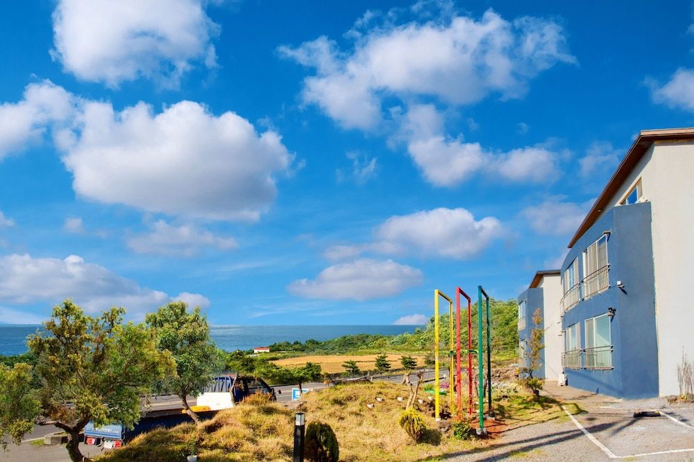 undefined Mabin Pension 7