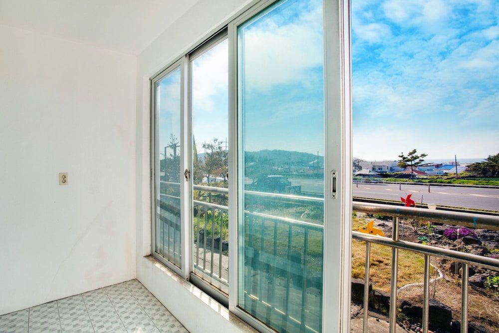 Mabin Pension Room (9py, Kitchen) 7