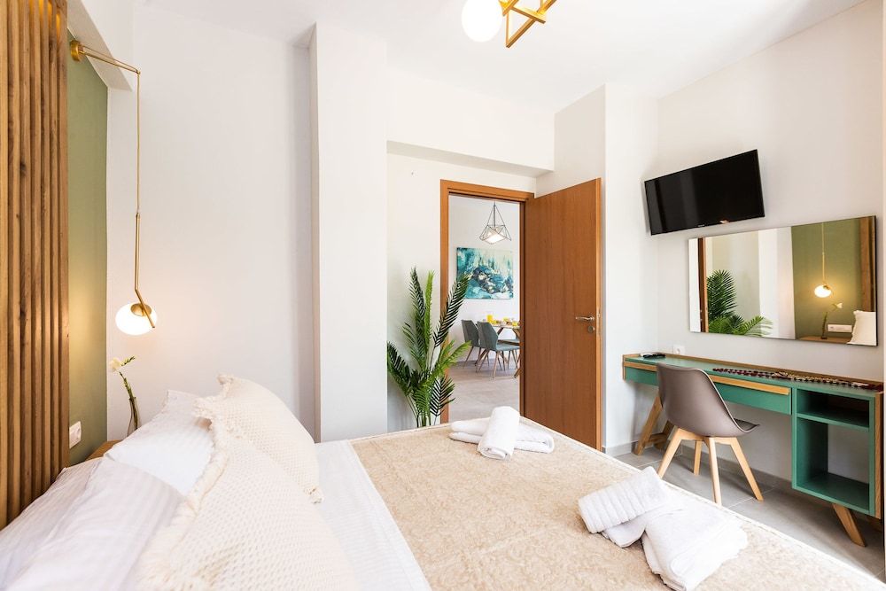 Apartment, 1 Bedroom, Partial Sea View