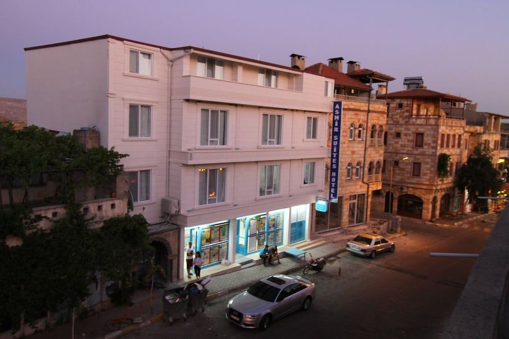 undefined Asmir Suites Hotel 3