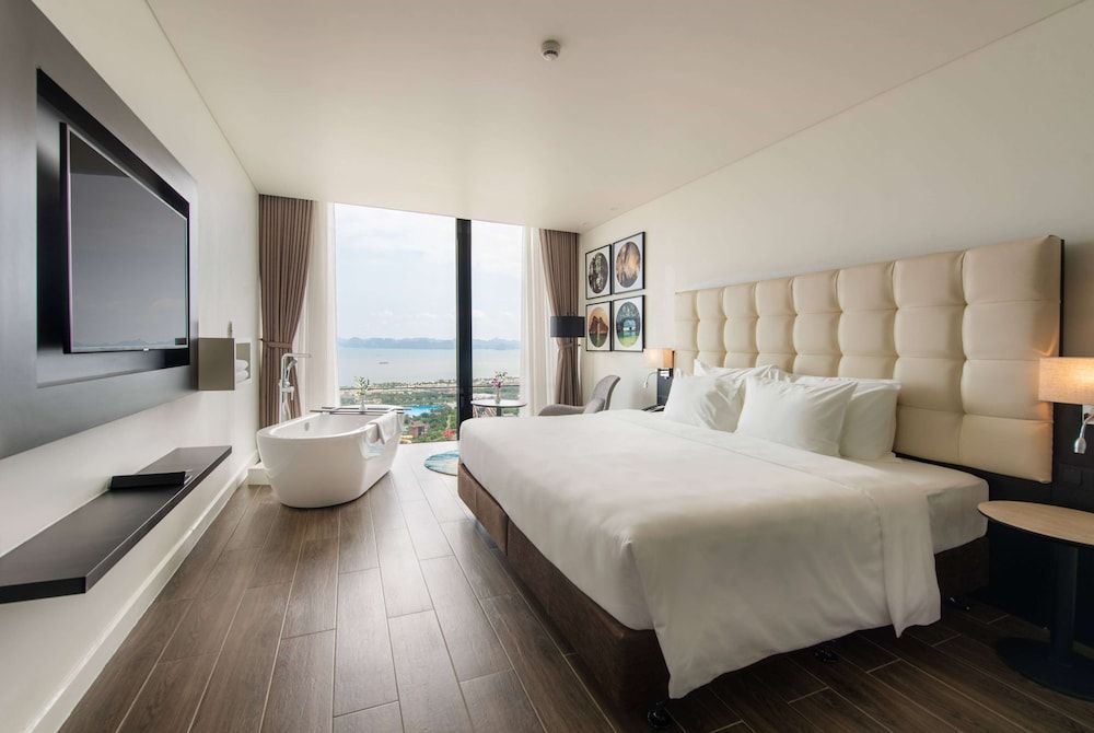 Presidential Suite, 1 King Bed, Non Smoking