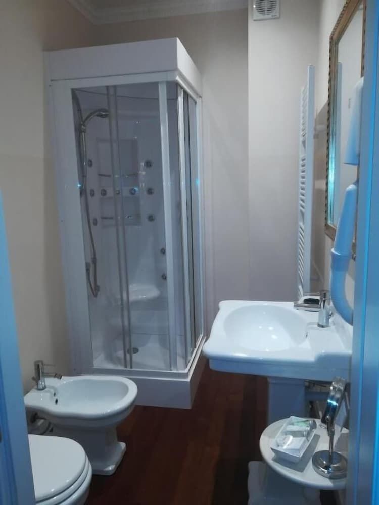 Duchessa Margherita Romantic Double Room 5