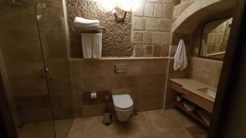 undefined Evanthia Cave Suites 9
