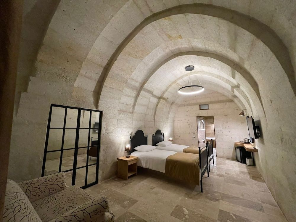 undefined Evanthia Cave Suites 3