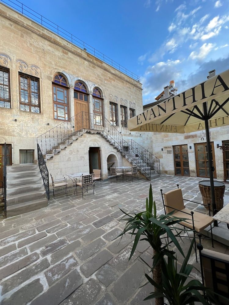 undefined Evanthia Cave Suites 8