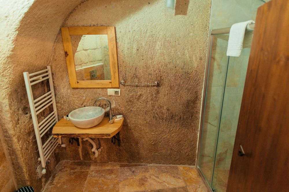 Young Cave Hotel Economy Twin Room, 1 Bedroom, City View, Courtyard Area 9