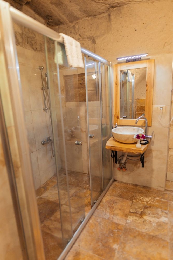 Young Cave Hotel Deluxe Studio Suite 10