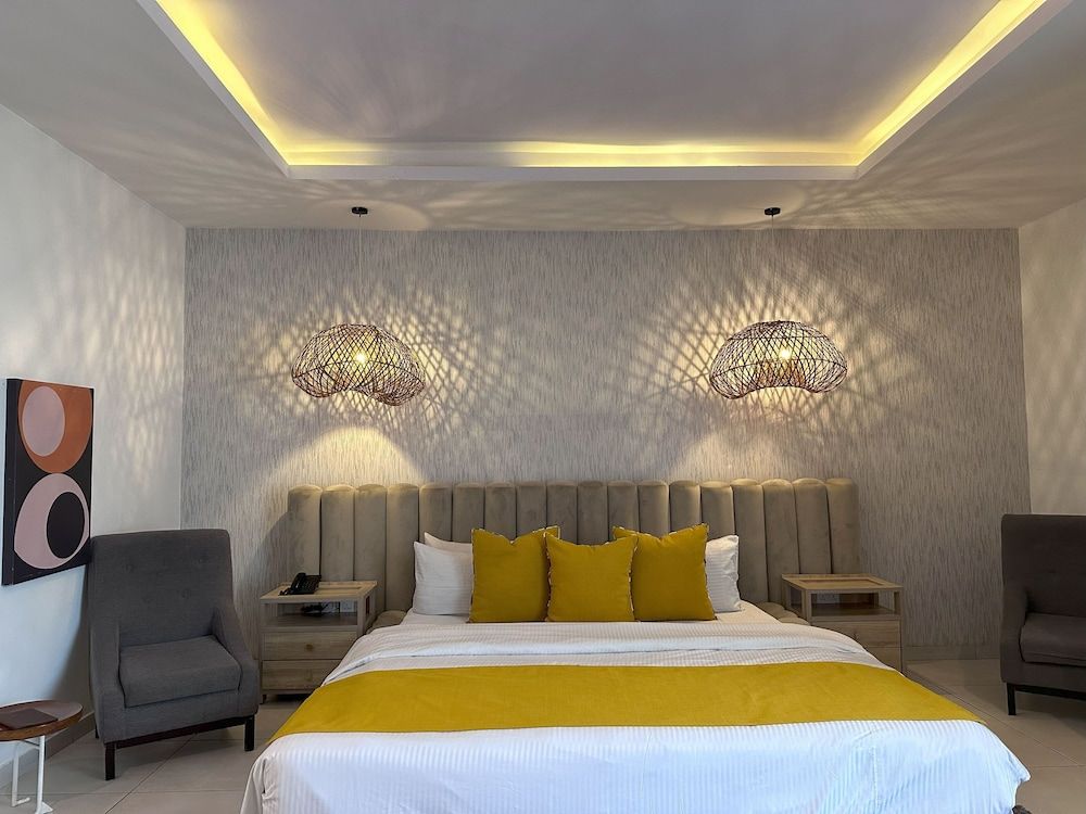 Mayhill Hotel Luxury Studio Suite, Accessible