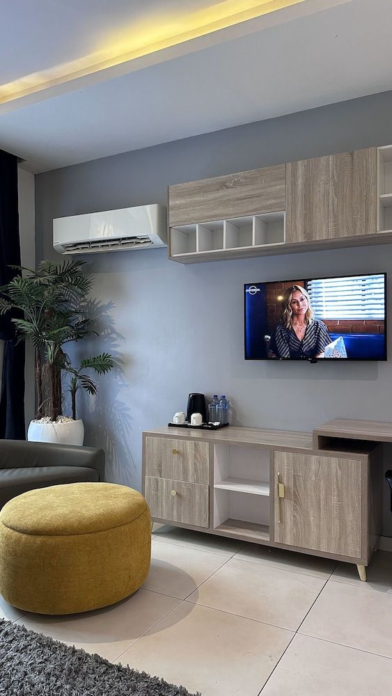 Mayhill Hotel Luxury Studio Suite, Accessible 4