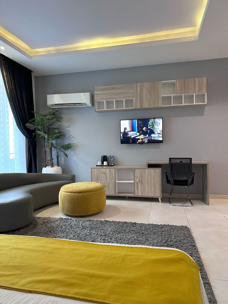 Mayhill Hotel Luxury Studio Suite, Accessible 6