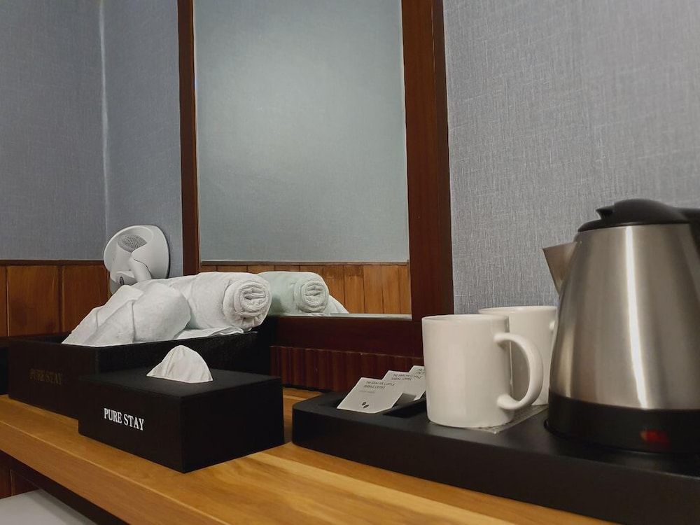 Pure Stay Deluxe Double Room 8