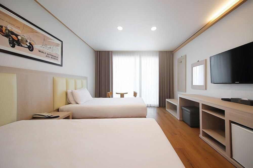 Shin Shin Hotel Jeju City Double or Twin Room (Room type assigned upon check-in)