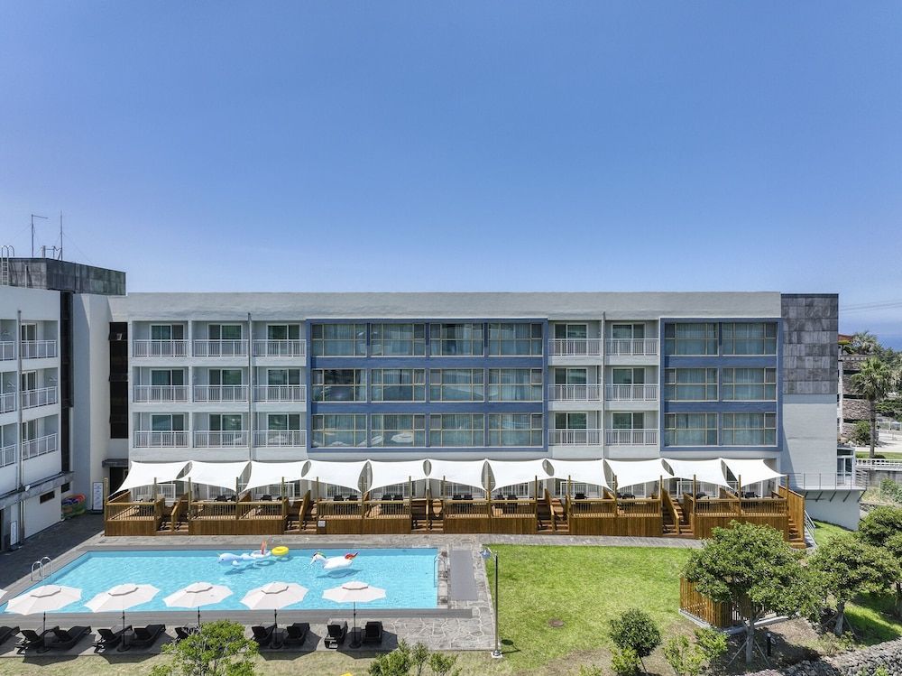 undefined Shin Shin Hotel Jeju City 4