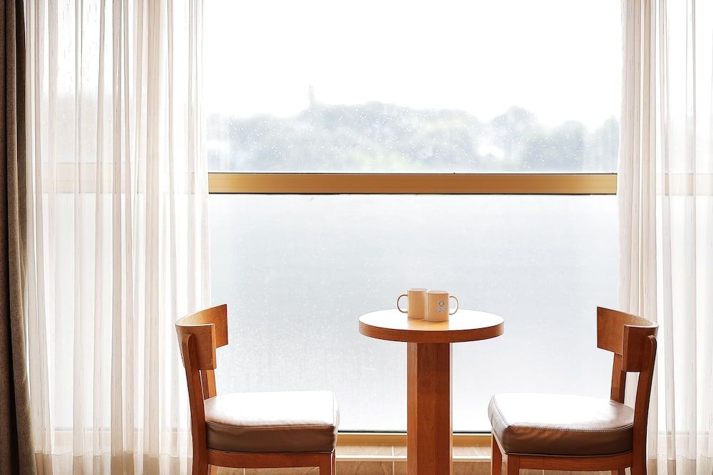 undefined Shin Shin Hotel Jeju City 10