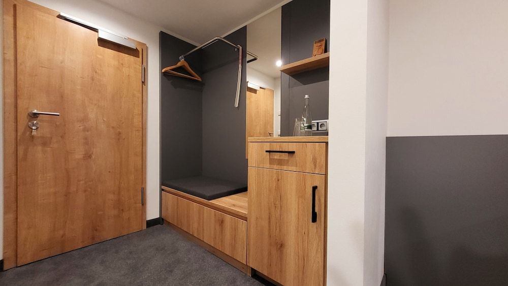 Gasthaus Staude Standard Single Room, Private Bathroom 4