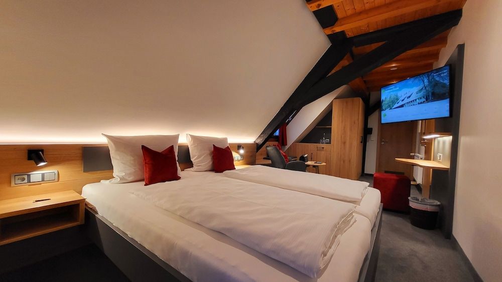 Deluxe Double Room, Private Bathroom