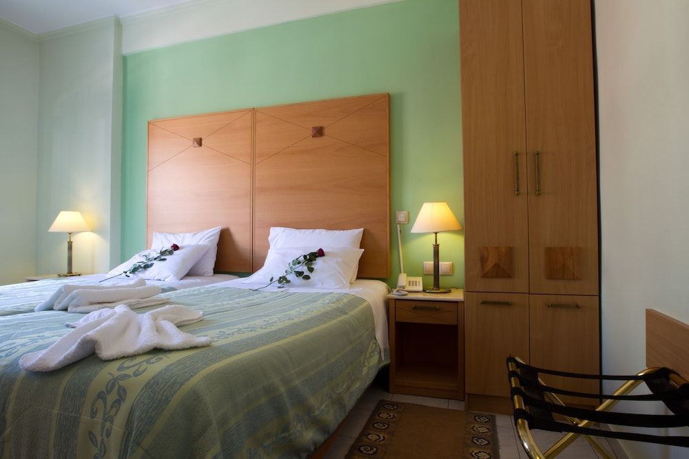 Hotel Kaikis Standard Twin Room, Multiple Beds, Non Smoking, Mountain View 4