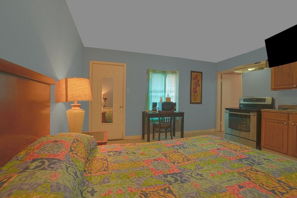 Texana Inn Edna By OYO Room, Multiple Beds, Smoking 11