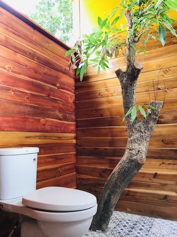 Trang An Lamia Bungalow Wooden House Family 2