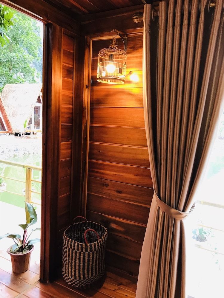 Trang An Lamia Bungalow Wooden House Family 5