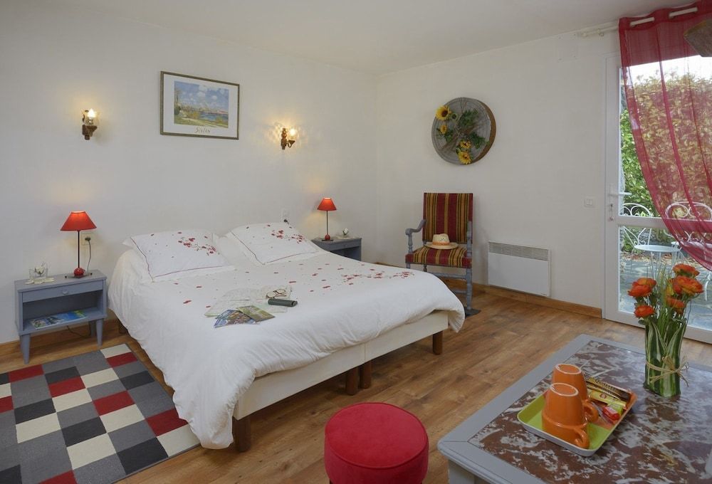 Triple Room (Tournesol)