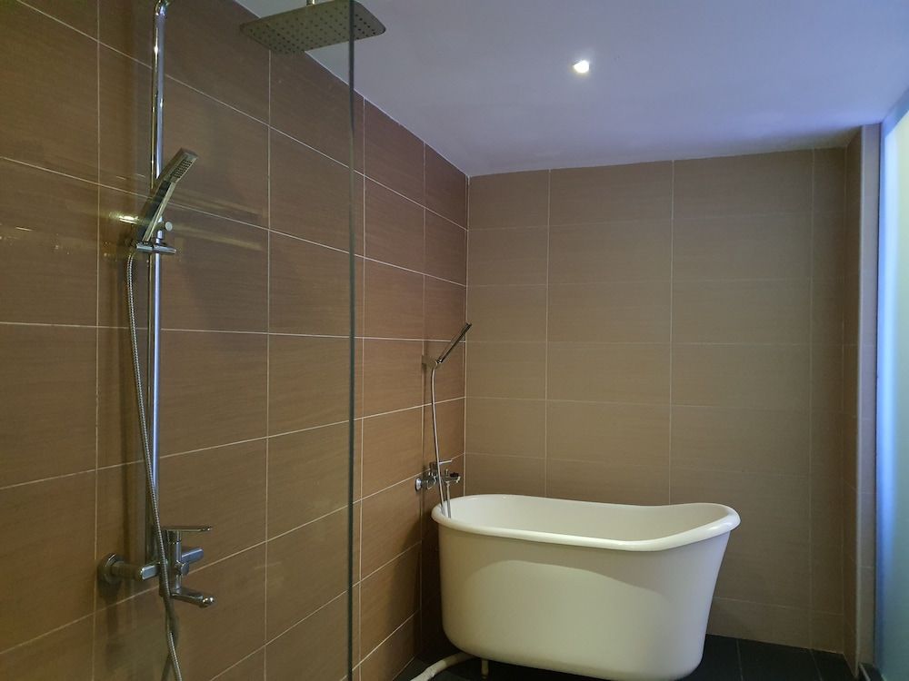 undefined Grandeur Hotel and Spa 9