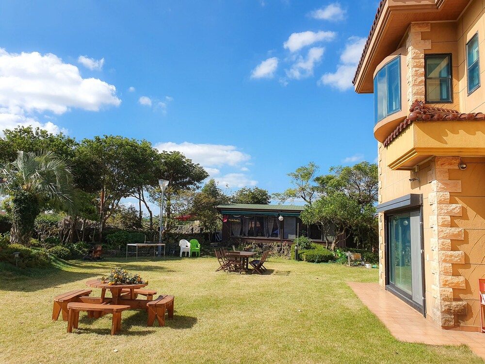 undefined Maple Happy House 2