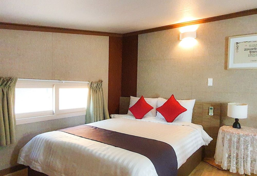 undefined Maple Happy House 9