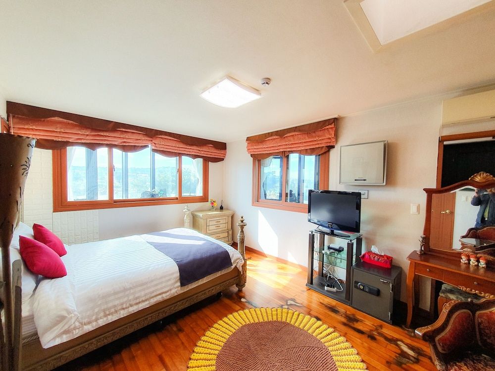 Maple Happy House Room (Mozart+Beethoven+da Vinci) 7