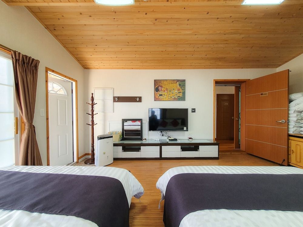 Maple Happy House Room (Mozart+Beethoven+da Vinci) 13